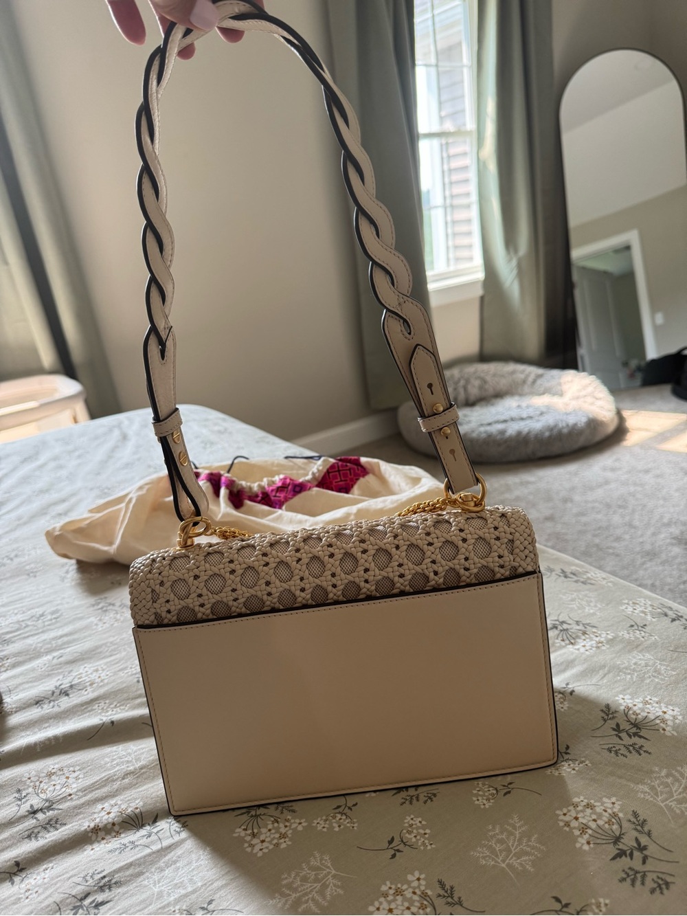 Tory Burch Miller Basket Weave Cream Shoulder Bag - Picture 3 of 5